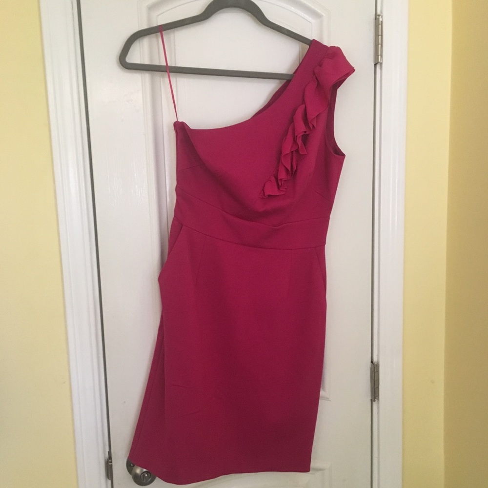 One shoulder ruffle dress